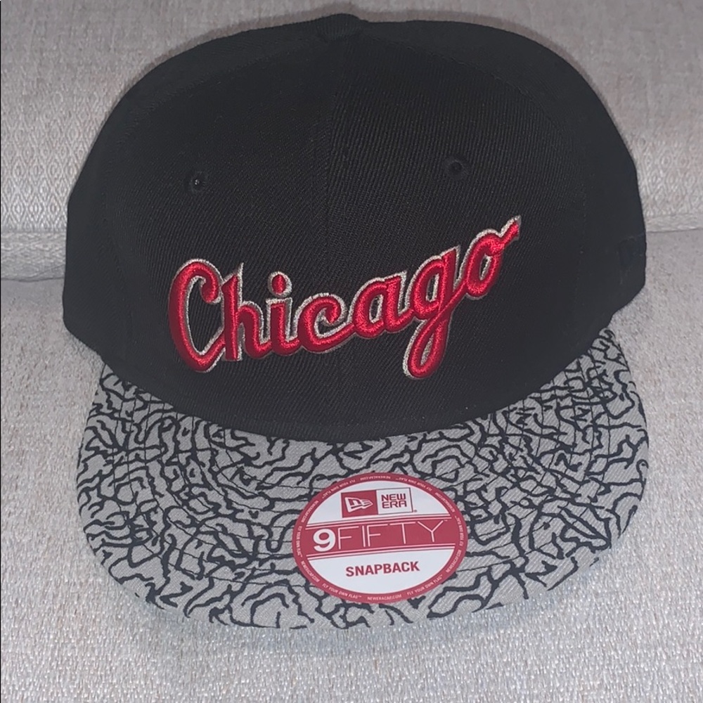 Snap back